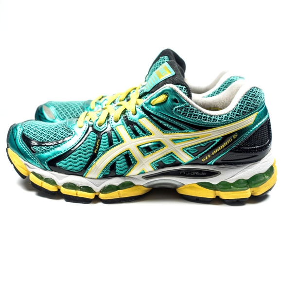 asics gel nimbus size 9